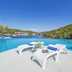 Aminess Vival Port9 Hotel 4*