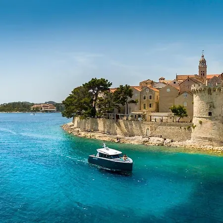 Aminess Vival Port9 4* Medvinjak