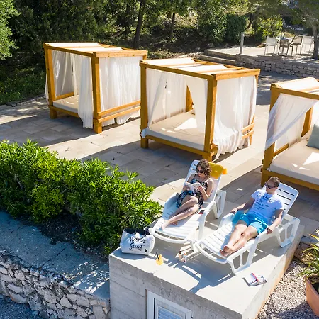 Hotel Aminess Vival Port9