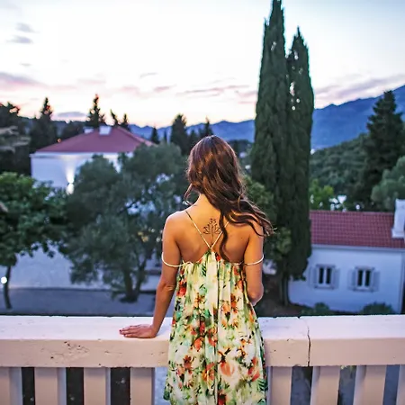 Aminess Vival Port9 4*