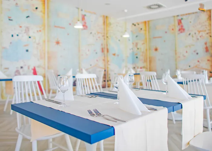 Aminess Vival Port9 4*