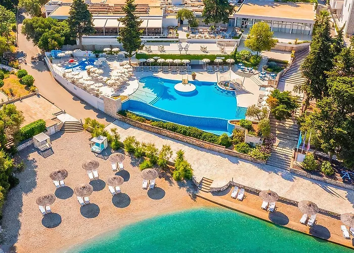 Hotel Aminess Vival Port9