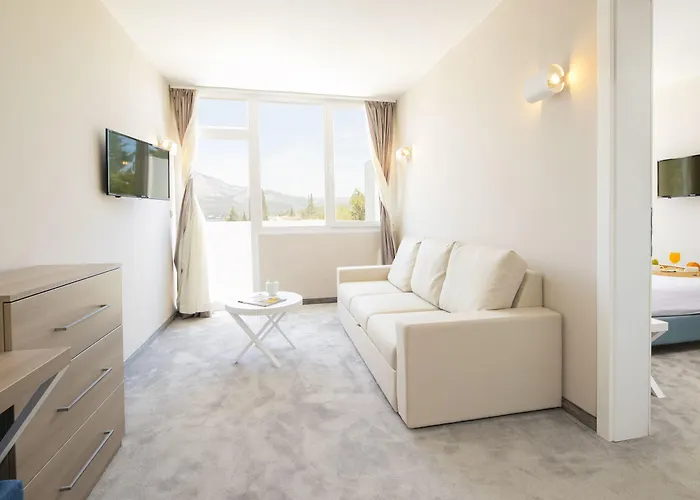 Hotel Aminess Vival Port9